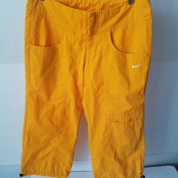 Nike capri size S (20in.inseam ) 2 pockets - Picture 1 of 7